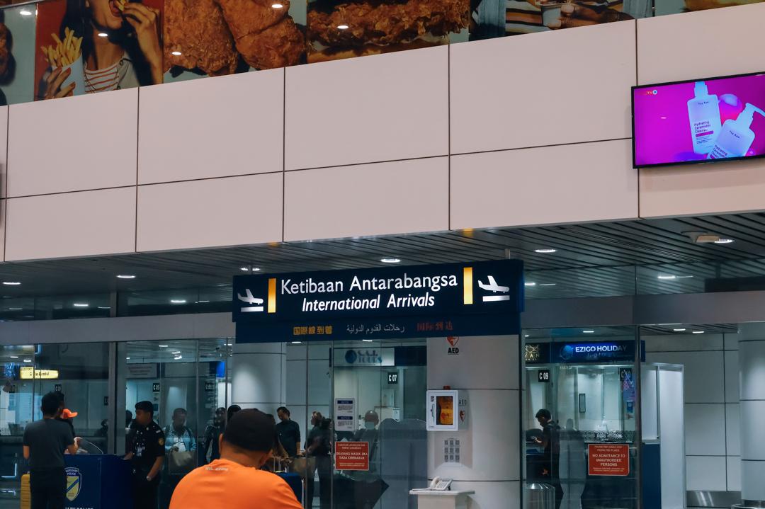 KLIA Terminal 1 international arrivals sign
