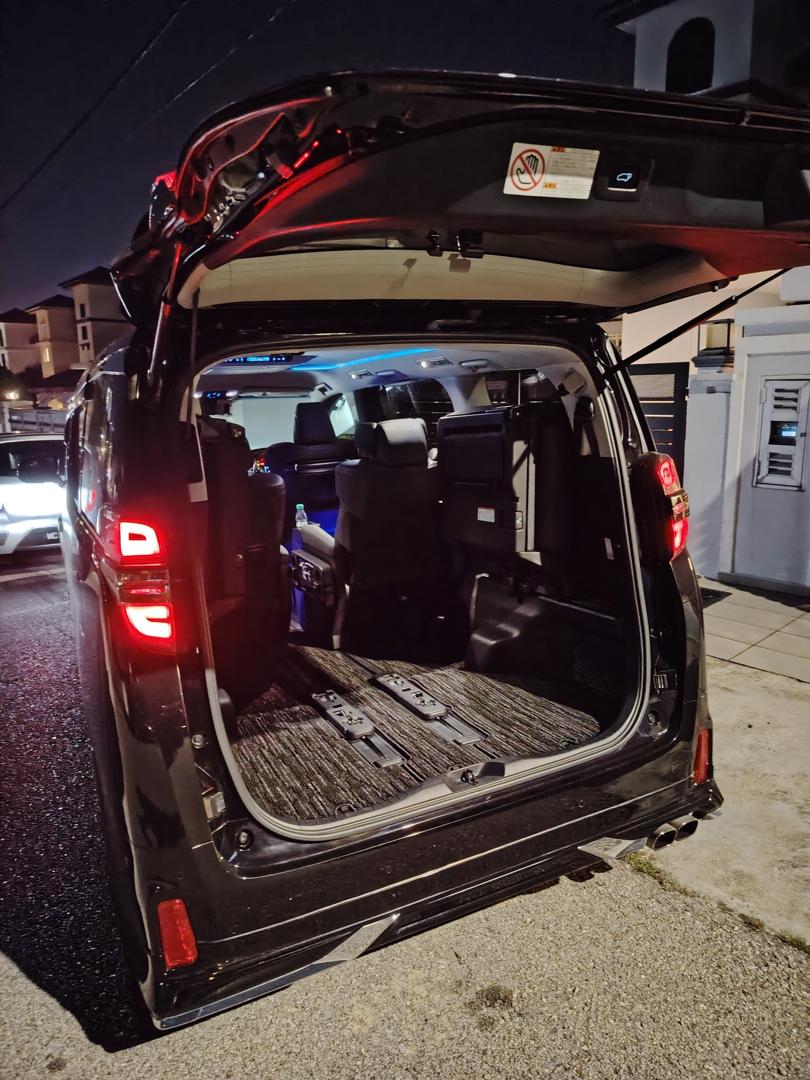 Ellrae MPV with open rear showing clear cargo access