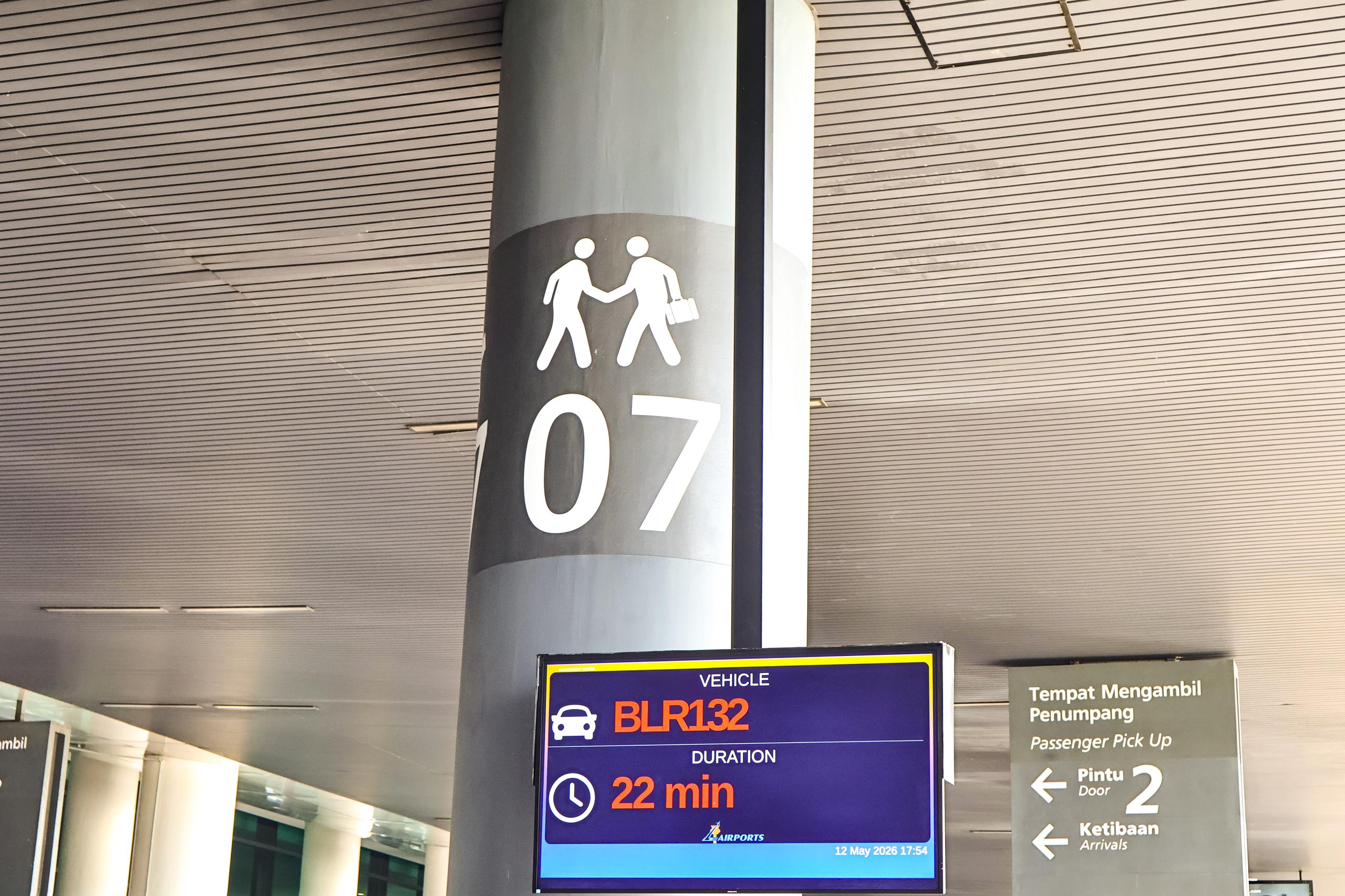 KLIA Terminal 2 door number 7 pickup point signage